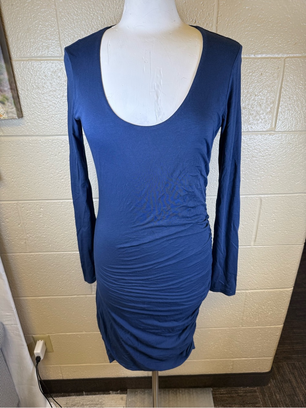 Velvet By Graham and Spencer Made in U.S.A Navy Long-Sleeve Scoop Ruched Dress